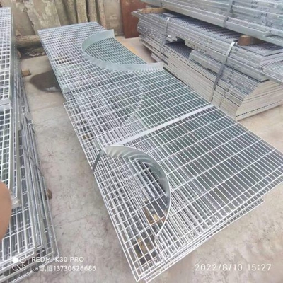 منصة Q235 الكربون الصلب المجلفن صريف حسب الطلب على شكل خاص