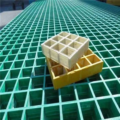 FRP Pultruded Grating Plastic Walkway Grille For 4S Shop غسيل السيارات